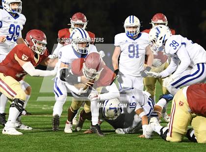 Thumbnail 3 in Brother Martin vs. Jesuit photogallery.