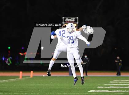 Thumbnail 2 in Brother Martin vs. Jesuit photogallery.