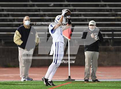 Thumbnail 2 in Brother Martin vs. Jesuit photogallery.