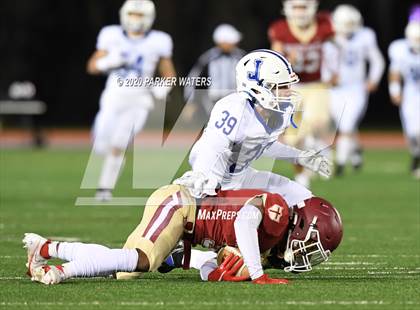 Thumbnail 3 in Brother Martin vs. Jesuit photogallery.