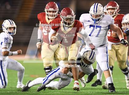 Thumbnail 3 in Brother Martin vs. Jesuit photogallery.