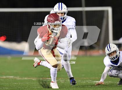 Thumbnail 1 in Brother Martin vs. Jesuit photogallery.