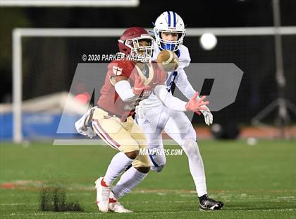 Thumbnail 3 in Brother Martin vs. Jesuit photogallery.