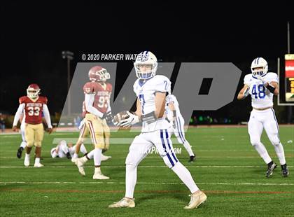 Thumbnail 3 in Brother Martin vs. Jesuit photogallery.