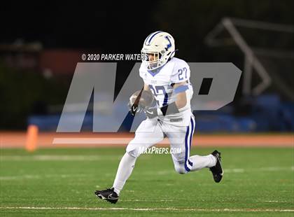 Thumbnail 2 in Brother Martin vs. Jesuit photogallery.