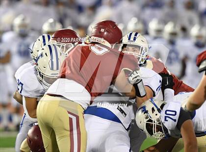 Thumbnail 3 in Brother Martin vs. Jesuit photogallery.