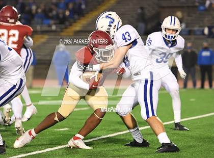 Thumbnail 2 in Brother Martin vs. Jesuit photogallery.