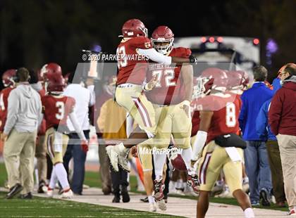 Thumbnail 2 in Brother Martin vs. Jesuit photogallery.
