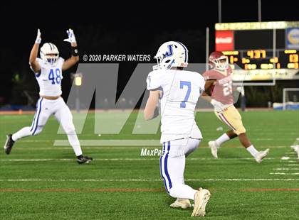 Thumbnail 2 in Brother Martin vs. Jesuit photogallery.