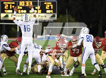 Thumbnail 2 in Brother Martin vs. Jesuit photogallery.