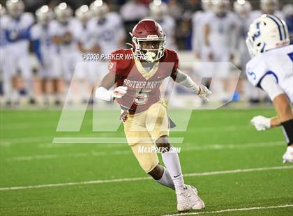 Thumbnail 3 in Brother Martin vs. Jesuit photogallery.