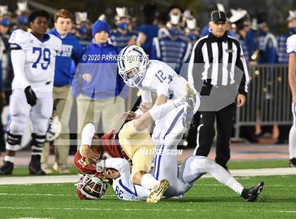 Thumbnail 3 in Brother Martin vs. Jesuit photogallery.