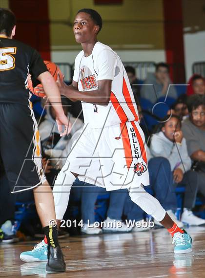 Thumbnail 2 in Greece Athena vs Spring Valley (Slam Dunk Tournament) photogallery.
