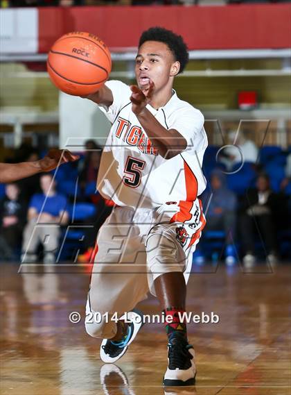 Thumbnail 1 in Greece Athena vs Spring Valley (Slam Dunk Tournament) photogallery.