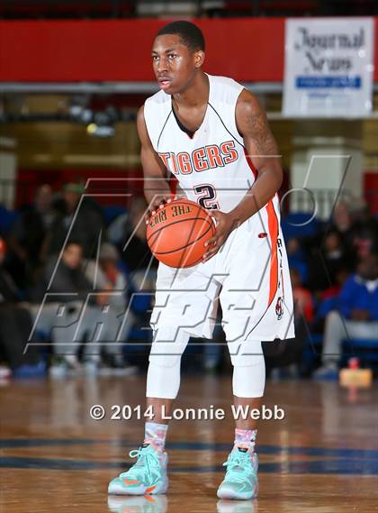 Thumbnail 3 in Greece Athena vs Spring Valley (Slam Dunk Tournament) photogallery.