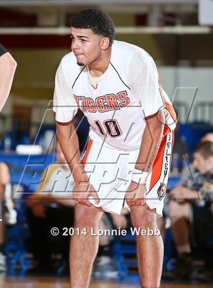 Thumbnail 1 in Greece Athena vs Spring Valley (Slam Dunk Tournament) photogallery.