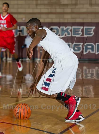 Thumbnail 1 in Denver East @ Cherokee Trail photogallery.