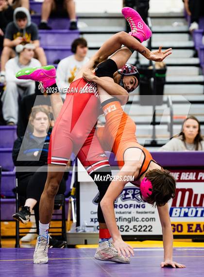 Thumbnail 2 in 52nd Annual Bellbrook Wrestling Invitational photogallery.