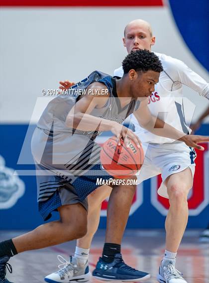 Thumbnail 2 in Grimsley @ Terry Sanford photogallery.