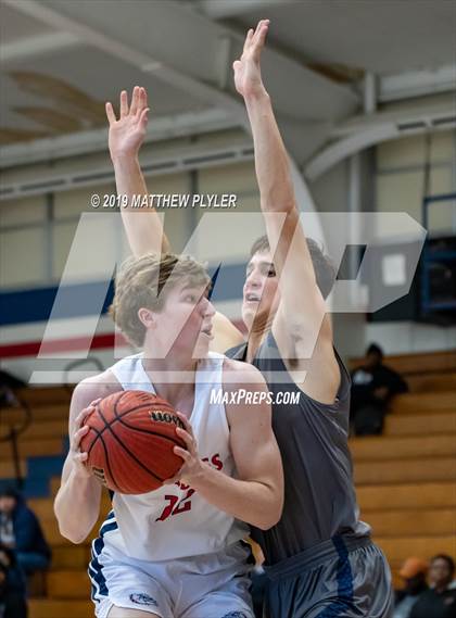 Thumbnail 3 in Grimsley @ Terry Sanford photogallery.