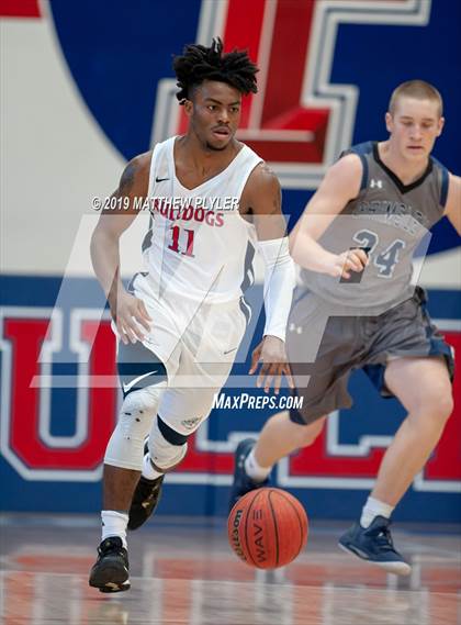 Thumbnail 2 in Grimsley @ Terry Sanford photogallery.