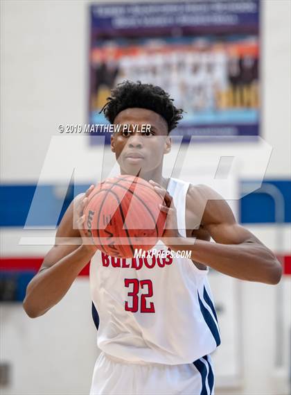 Thumbnail 1 in Grimsley @ Terry Sanford photogallery.
