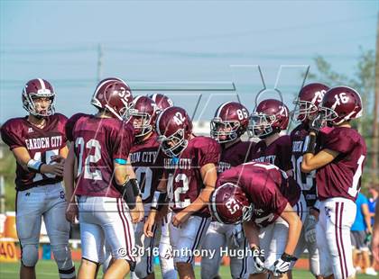 Thumbnail 3 in Calhoun vs Garden City photogallery.