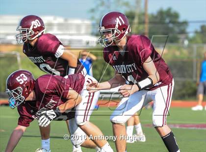 Thumbnail 2 in Calhoun vs Garden City photogallery.
