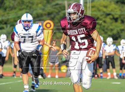 Thumbnail 3 in Calhoun vs Garden City photogallery.