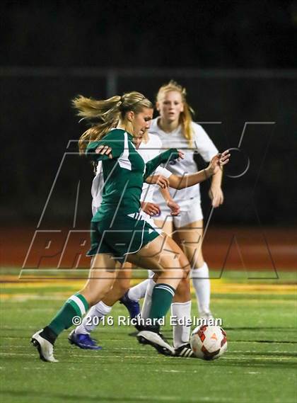 Thumbnail 1 in Skyline vs. Issaquah photogallery.