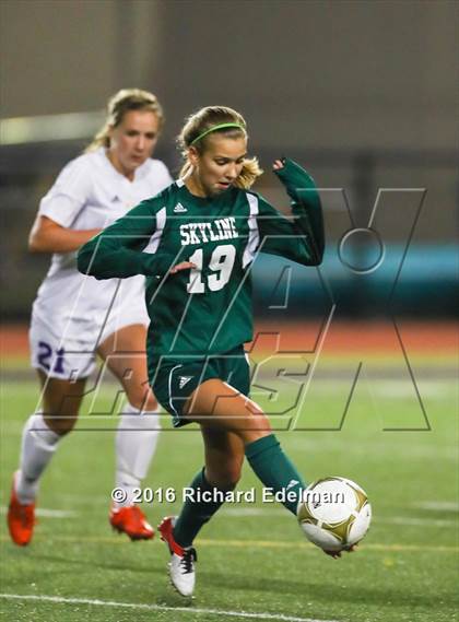 Thumbnail 2 in Skyline vs. Issaquah photogallery.
