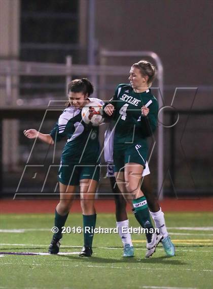 Thumbnail 2 in Skyline vs. Issaquah photogallery.