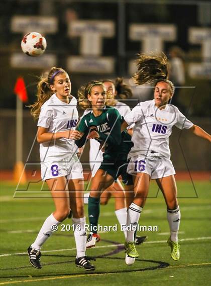 Thumbnail 1 in Skyline vs. Issaquah photogallery.