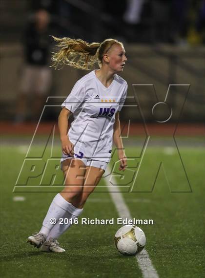 Thumbnail 2 in Skyline vs. Issaquah photogallery.