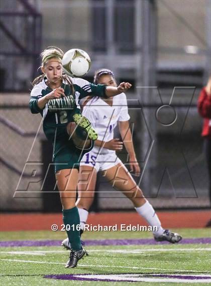Thumbnail 1 in Skyline vs. Issaquah photogallery.