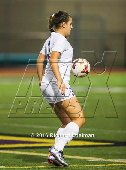 Thumbnail 2 in Skyline vs. Issaquah photogallery.