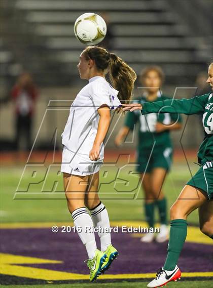 Thumbnail 1 in Skyline vs. Issaquah photogallery.