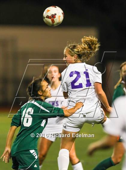 Thumbnail 1 in Skyline vs. Issaquah photogallery.