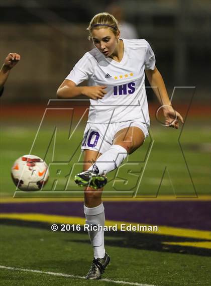 Thumbnail 1 in Skyline vs. Issaquah photogallery.