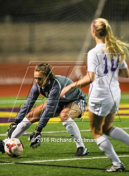 Thumbnail 2 in Skyline vs. Issaquah photogallery.