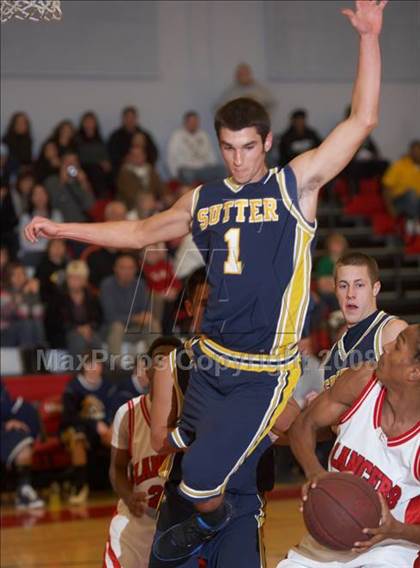 Thumbnail 3 in Sutter vs. Cordova (Cordova Christmas Classic) photogallery.