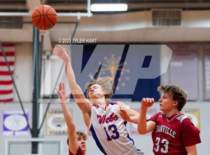 Thumbnail 1 in Western Boone @ Danville (IHSAA 3A Sectional First Round) photogallery.