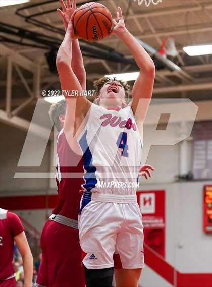 Thumbnail 3 in Western Boone @ Danville (IHSAA 3A Sectional First Round) photogallery.