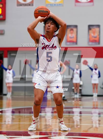 Thumbnail 2 in Western Boone @ Danville (IHSAA 3A Sectional First Round) photogallery.