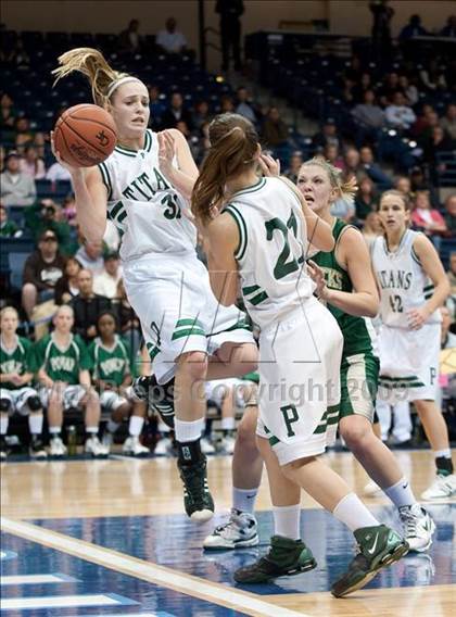 Thumbnail 2 in La Costa Canyon vs Poway (SDS D1 Final) photogallery.