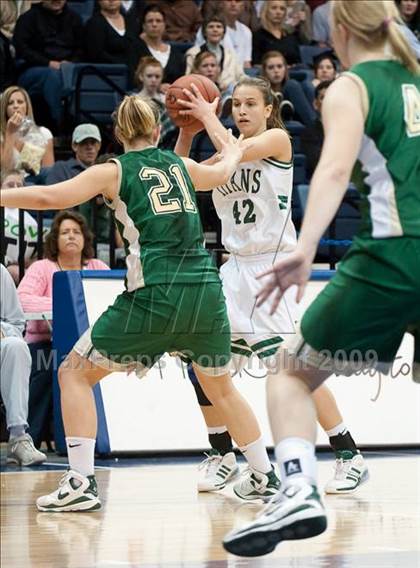 Thumbnail 3 in La Costa Canyon vs Poway (SDS D1 Final) photogallery.