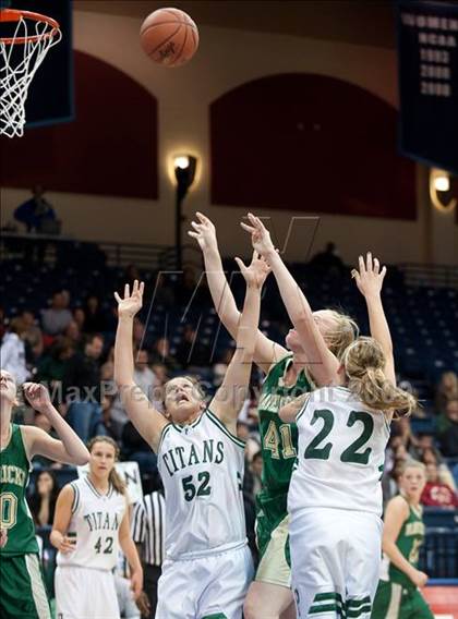 Thumbnail 1 in La Costa Canyon vs Poway (SDS D1 Final) photogallery.