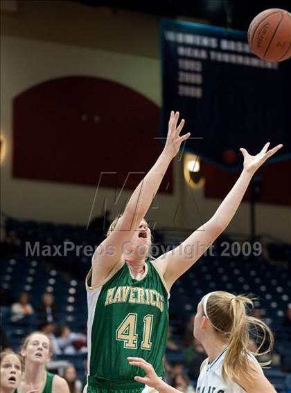 Thumbnail 1 in La Costa Canyon vs Poway (SDS D1 Final) photogallery.