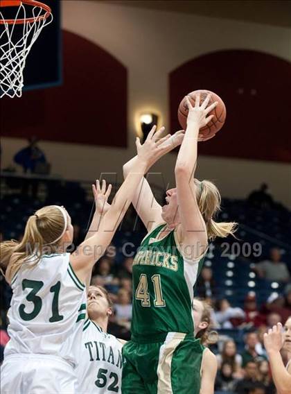 Thumbnail 2 in La Costa Canyon vs Poway (SDS D1 Final) photogallery.
