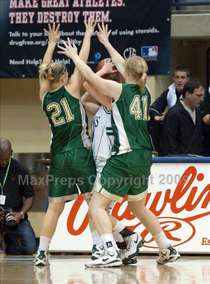 Thumbnail 2 in La Costa Canyon vs Poway (SDS D1 Final) photogallery.